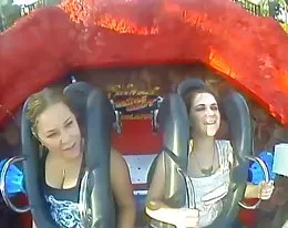 Oops Dicke Titten &amp; Titten in Achterbahnen (Kompilation)